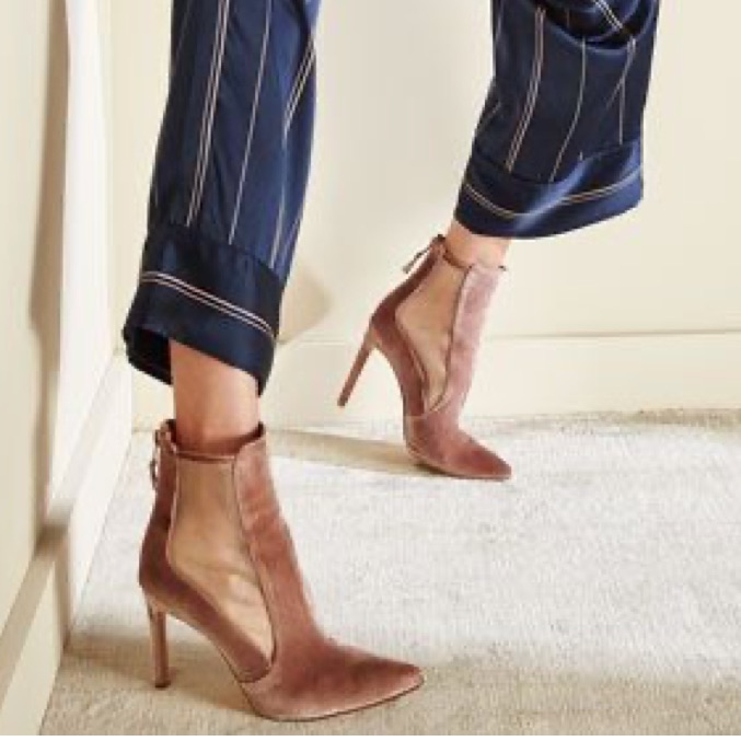 Stuart Weitzman Casino Pink Velvet Mesh. Size 10.5